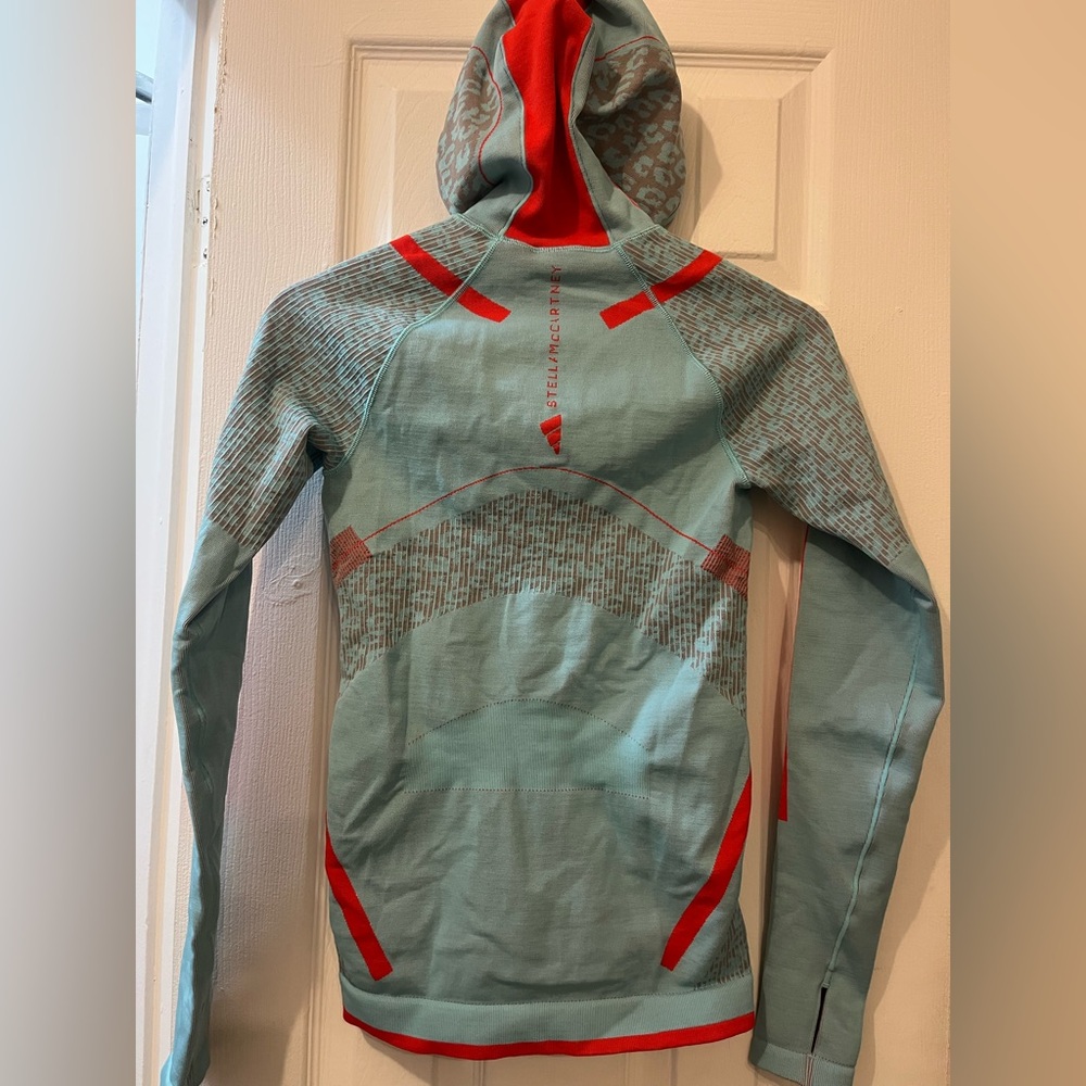 Stella McCartney Ski/ Workout Top - Picture 5 of 6